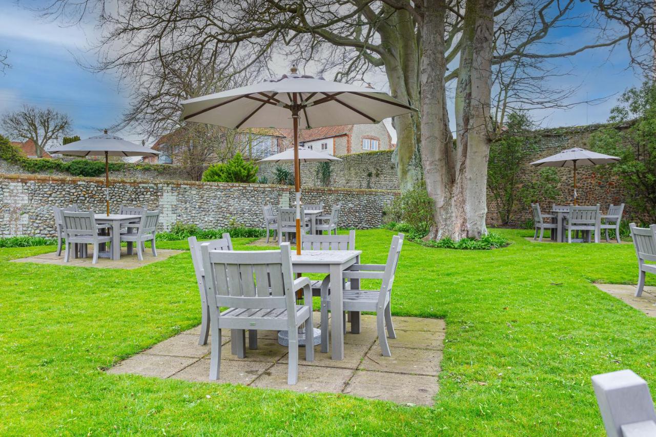 The Manor Coastal Hotel & Inn, Blakeney, Norfolk Exterior photo